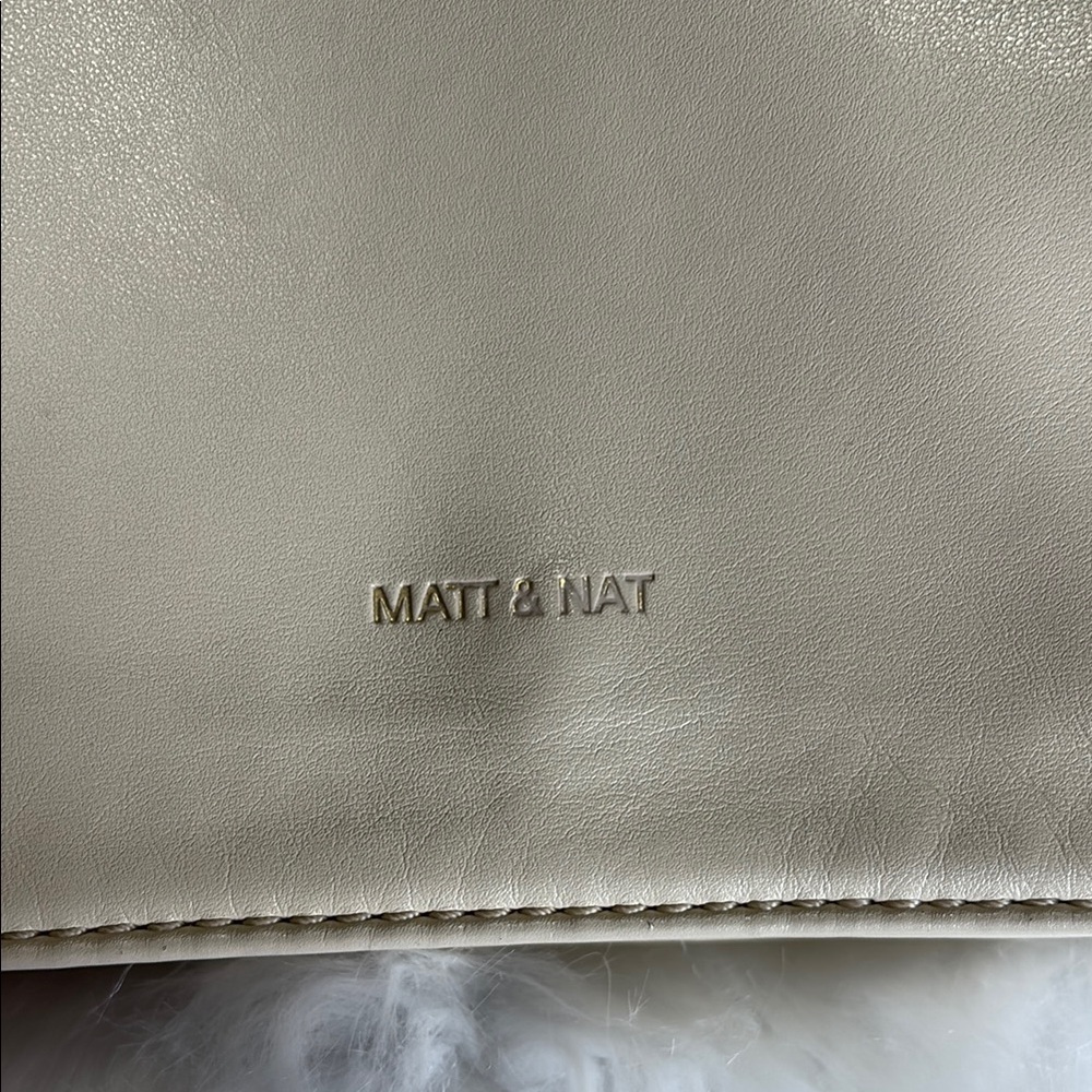 Matt & Nat Cream Classic Crossbody Bag - Picture 2 of 10